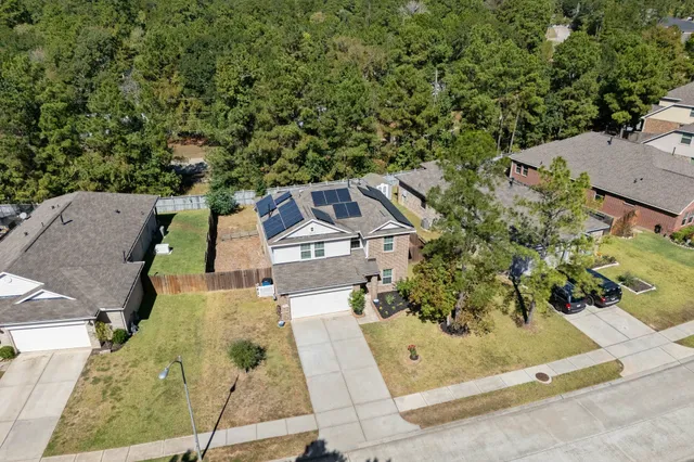 $319,000 | 18666 Legend Oaks Drive, Magnolia, TX 77355