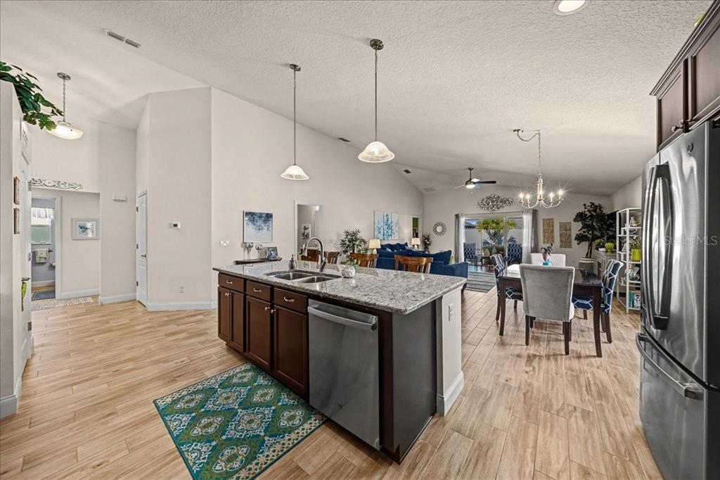 4977 Southwest 90th Place Ocala, FL 34476 - Photo 16 of 42