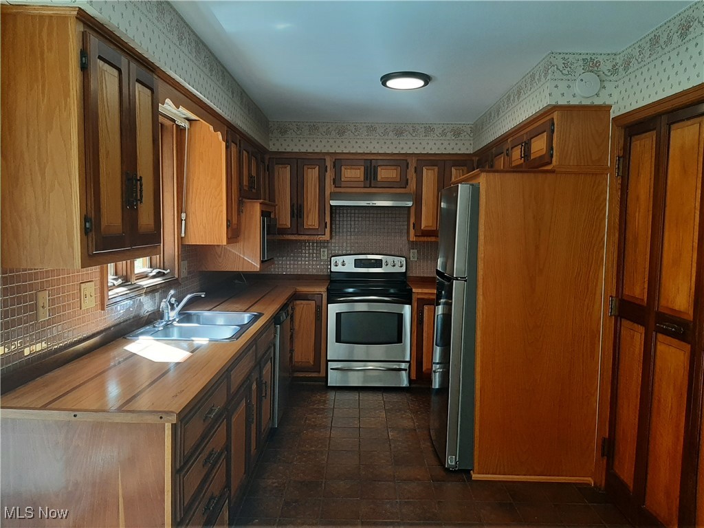 10613 Sherman Road Chardon, OH 44024 - Photo 17 of 42