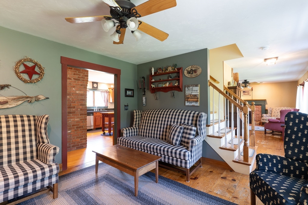 147 Oakham Road North Brookfield, MA 01535 - Photo 21 of 41