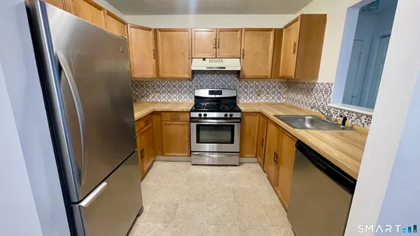 $210,000 | 68 Rockledge Loop, Unit 68, Torrington, CT 06790