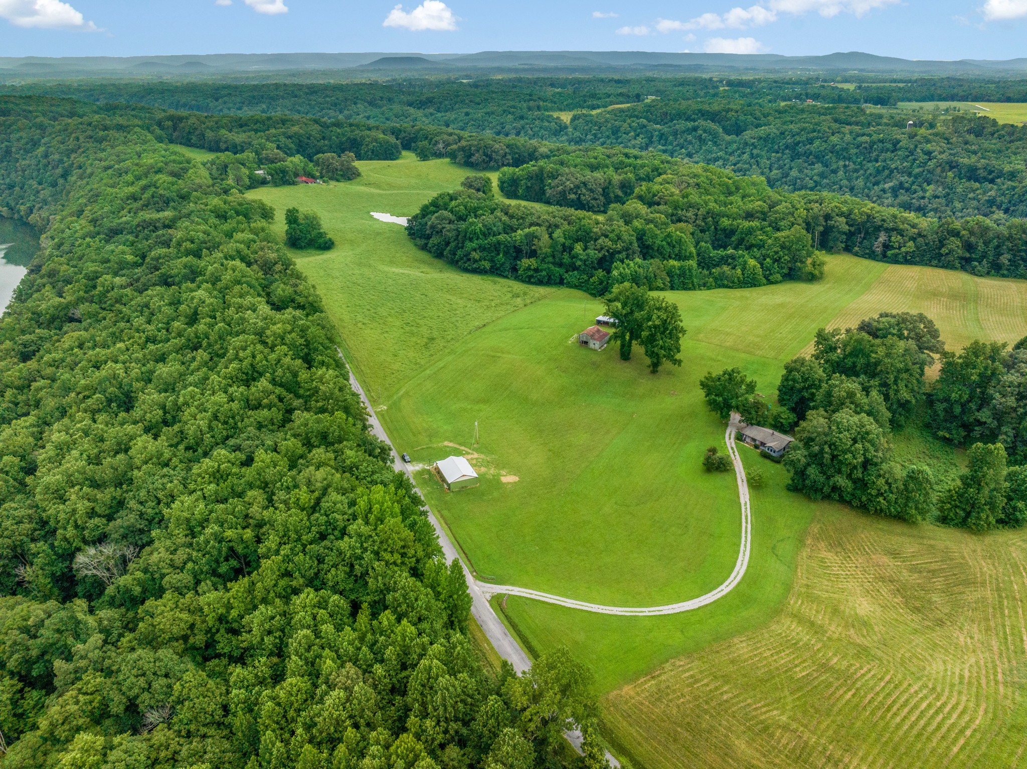 4895 Webbs Camp Road Walling, TN 38587 - Photo 31 of 45 Gallery Image 31
