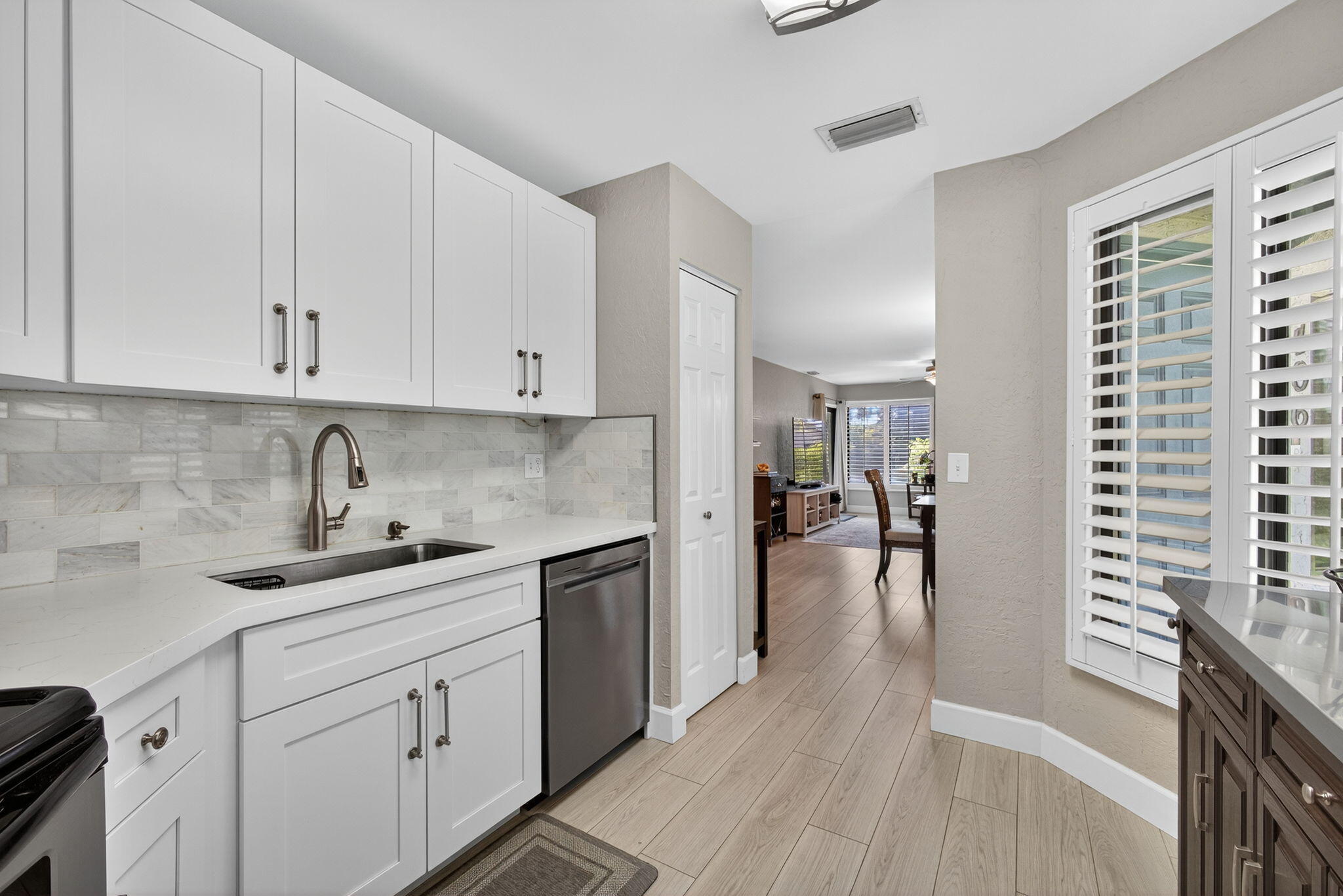 406 Harbour Pointe Way Greenacres, FL 33413 - Photo 28 of 79 31-web-or-mls-019_BS1A3735