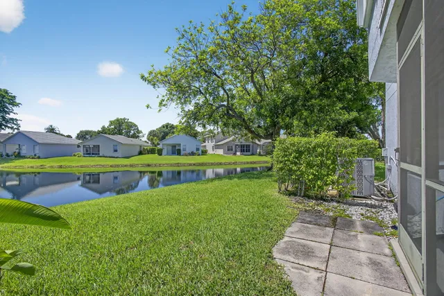 $2,600 | 406 Harbour Pointe Way, Greenacres, FL 33413