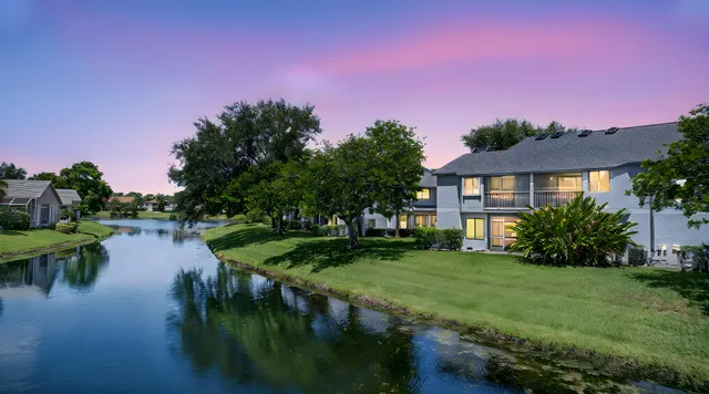 $2,600 | 406 Harbour Pointe Way, Greenacres, FL 33413