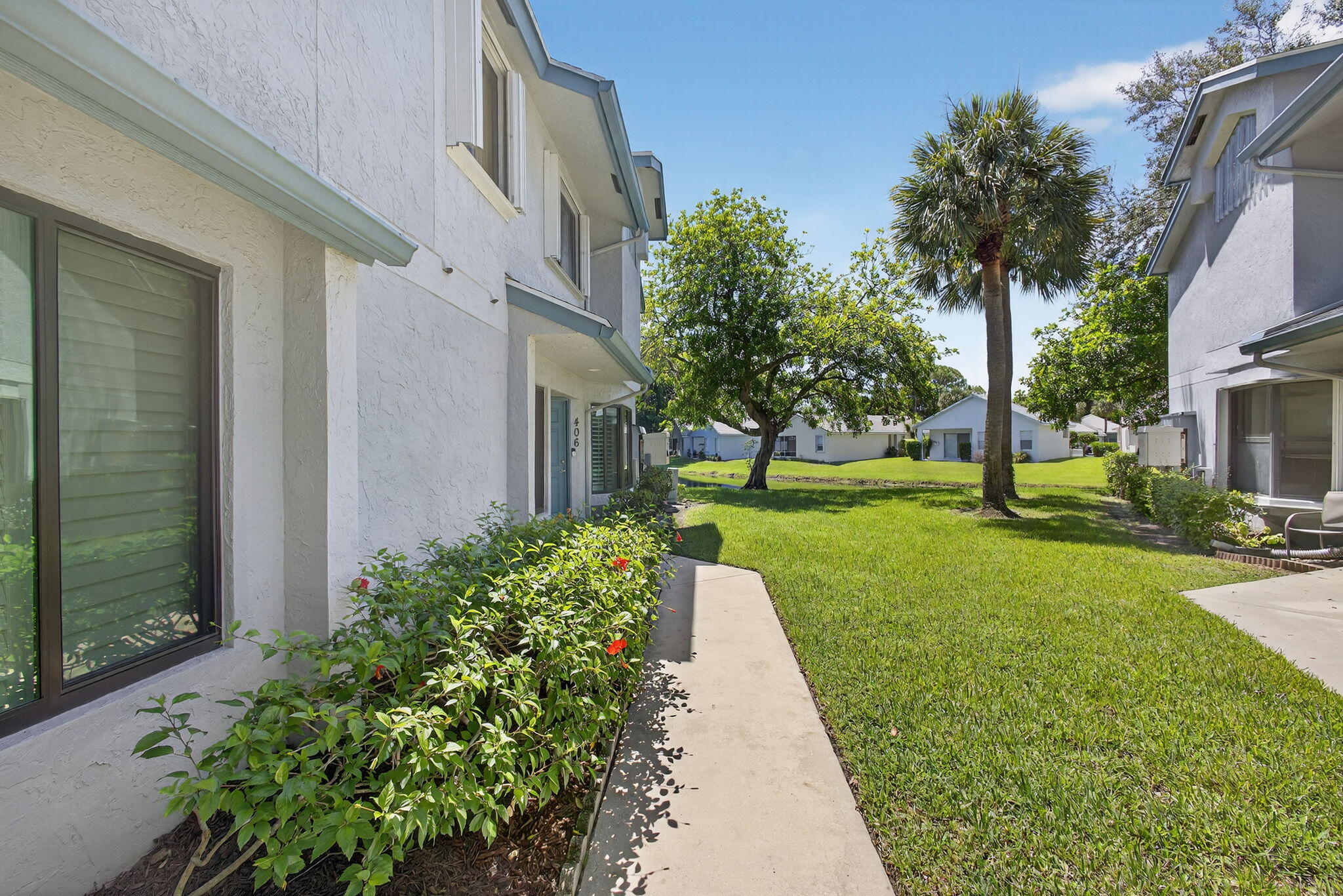 406 Harbour Pointe Way Greenacres, FL 33413 - Photo 9 of 79 9-web-or-mls-055_BS1A3914