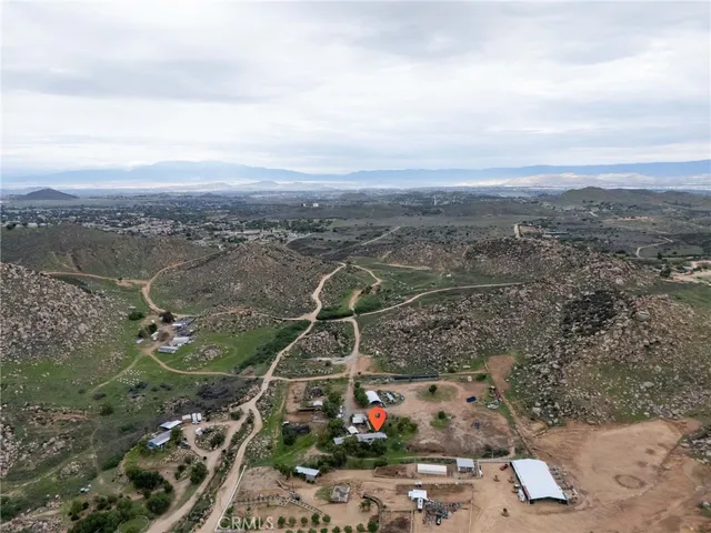 a view of a mountain from a yard