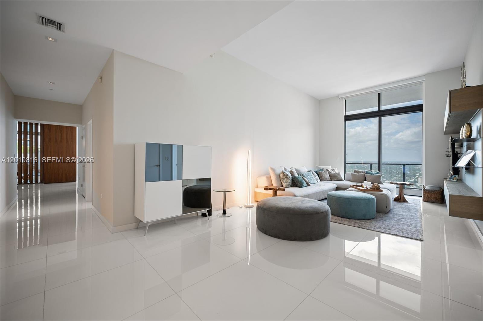 88 Southwest 7th Street, Unit PH4301 Miami, FL 33130 - Photo 11 of 47