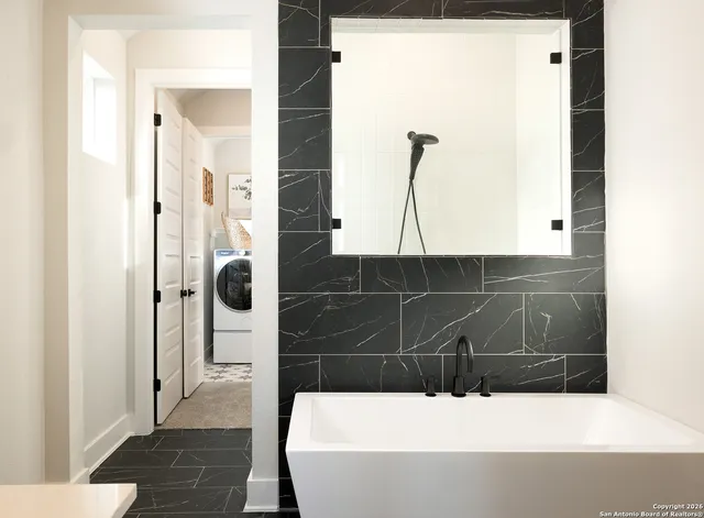 $464,555 | 5309 Park Overlook, Marion, TX 78124