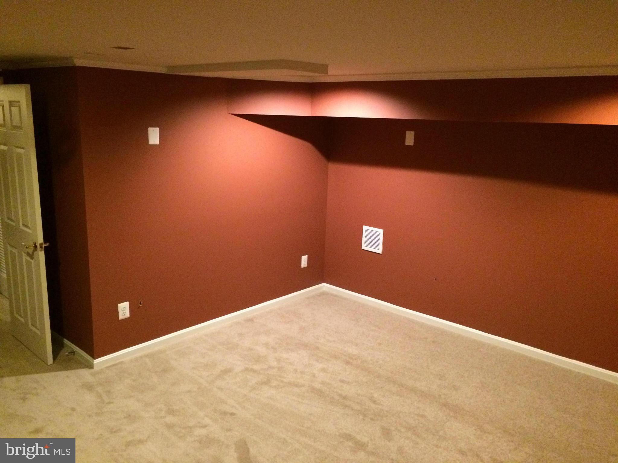 3907 Pender Spring Drive Fairfax, VA 22033 - Photo 22 of 30 a view of an empty room
