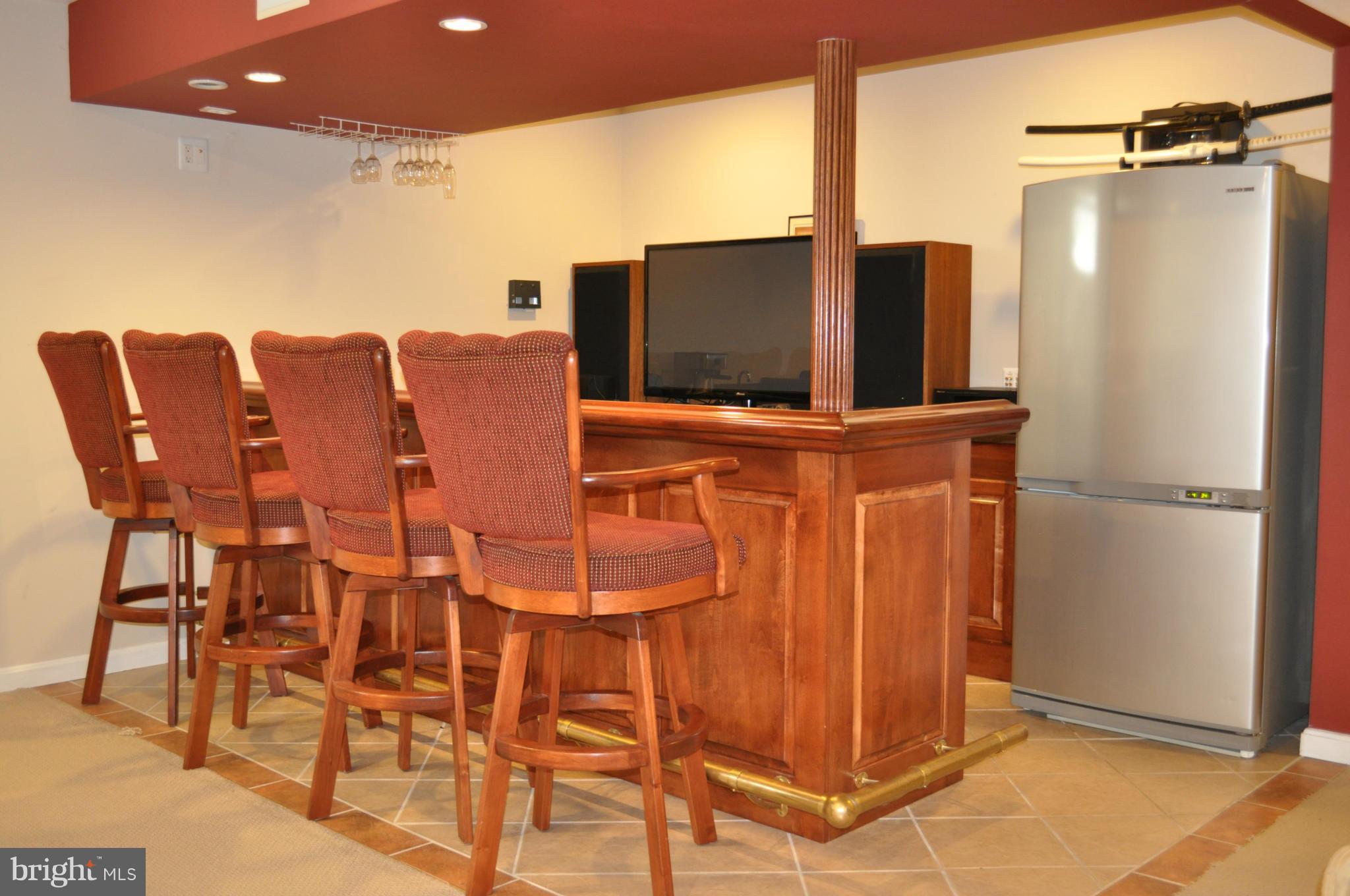 3907 Pender Spring Drive Fairfax, VA 22033 - Photo 23 of 30 a view of a dining room with furniture