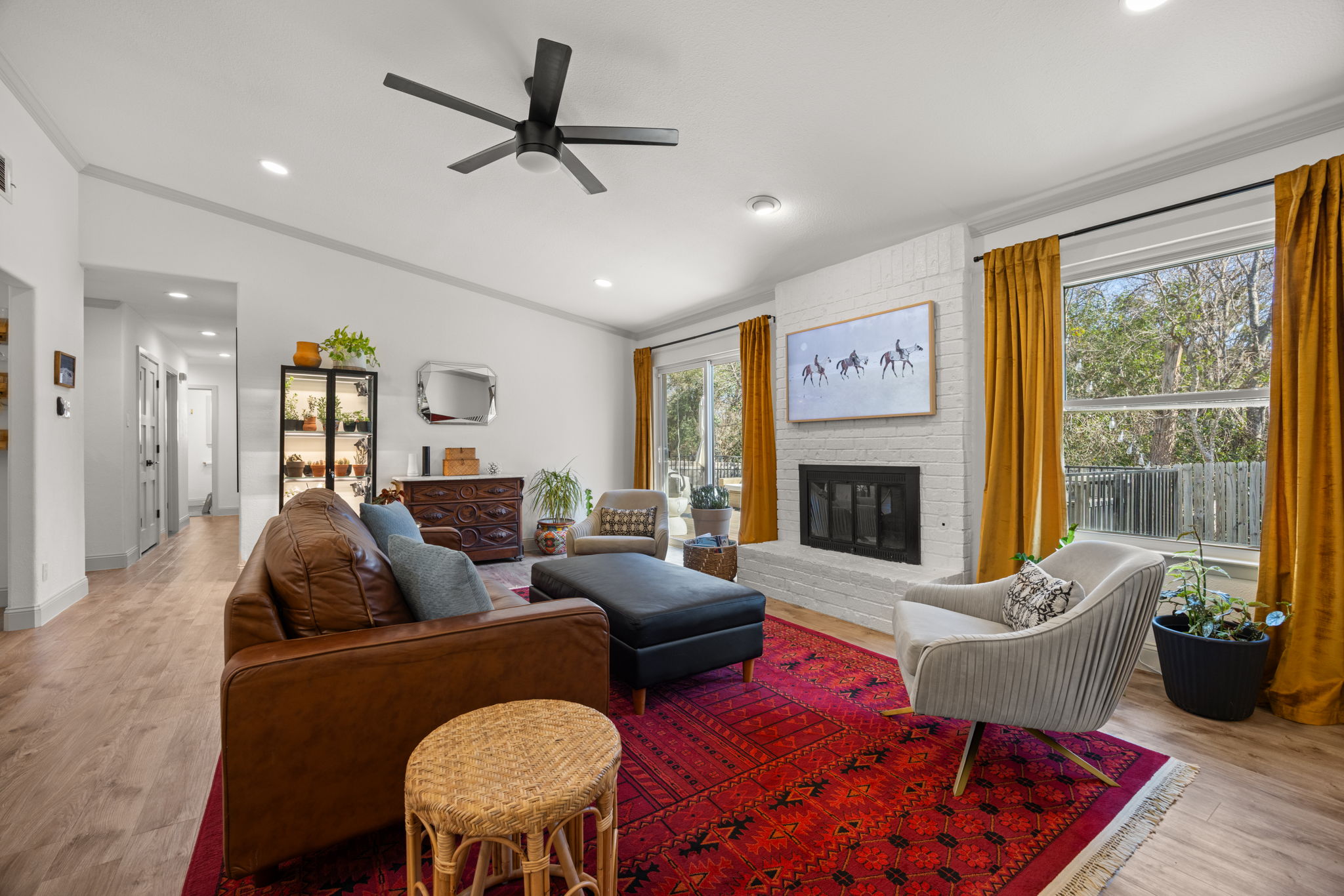 8401 Alabama Drive Austin, TX 78745 - Photo 9 of 23 a living room with furniture fireplace and window