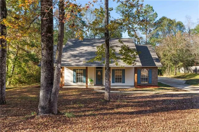 $299,000 | 5227 Donahue Ferry Road, Pineville, LA 71360