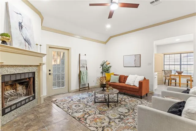 $299,000 | 5227 Donahue Ferry Road, Pineville, LA 71360