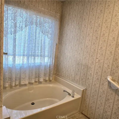 $150,000 | 1536 South State Street, Unit 219, Hemet, CA 92543