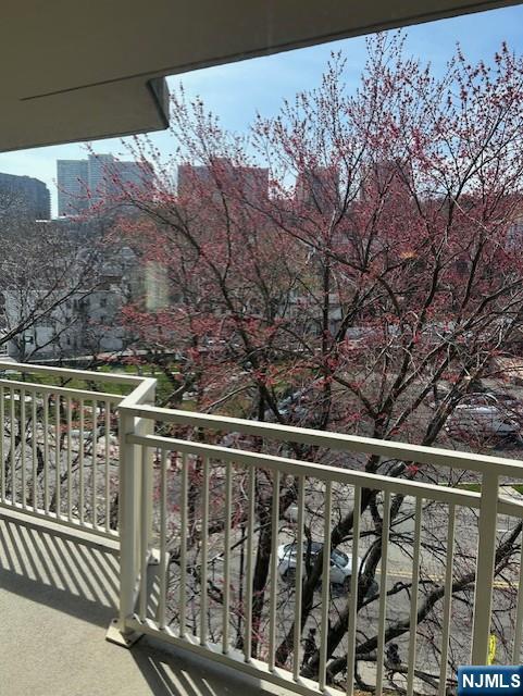 1055 River Road, Unit 501 Edgewater, NJ 07020 - Photo 16 of 22