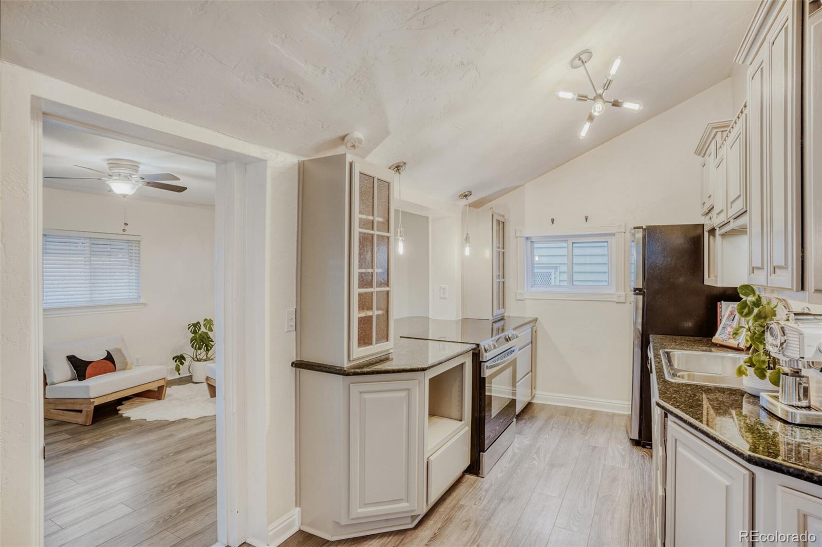 35 Fox Street Denver, CO 80223 - Photo 10 of 30