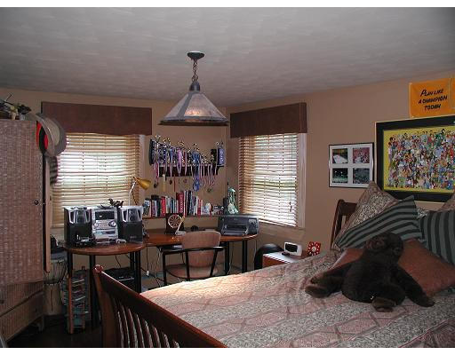 1 Dunstan Road Lynnfield, MA 01940 - Photo 8 of 11 Gallery Image 8