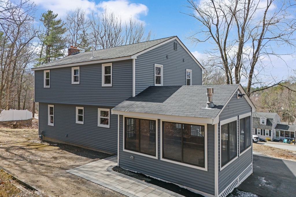 25 Rock Road Tyngsborough, MA 01879 - Photo 2 of 35