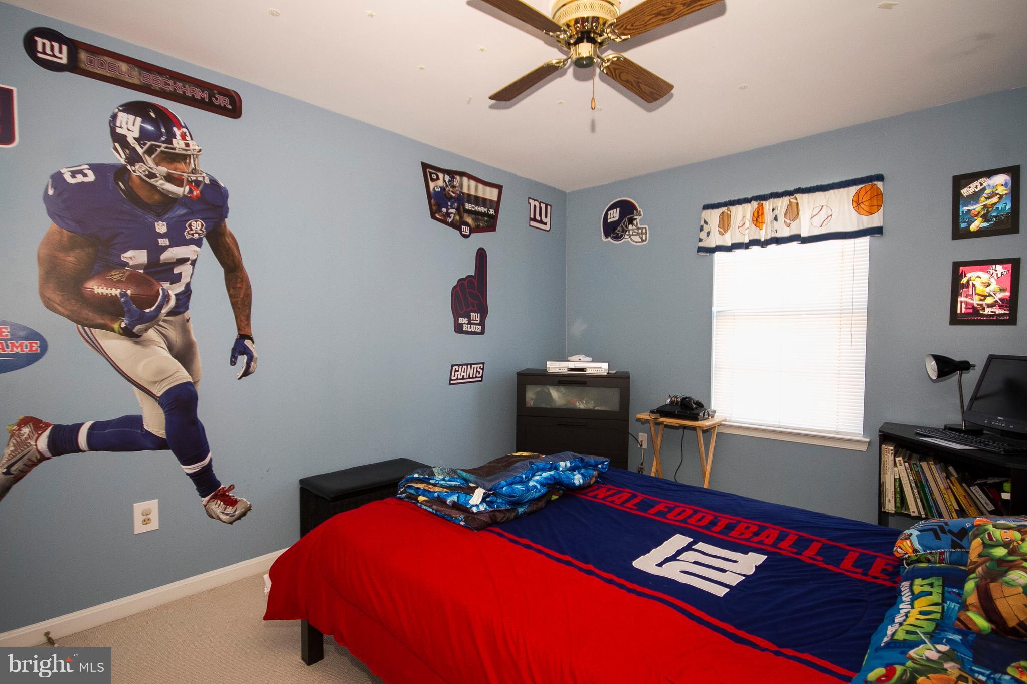 4305 Spring Avenue Baltimore, MD 21227 - Photo 21 of 29 Bedroom