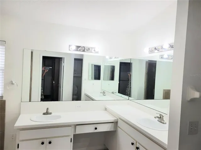 $2,600 | 2011 Cattleman Drive, Brandon, FL 33511