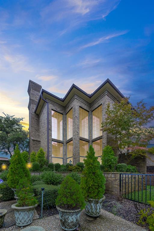 3 Kingsgate Court Dallas, TX 75225 - Photo 1 of 1
