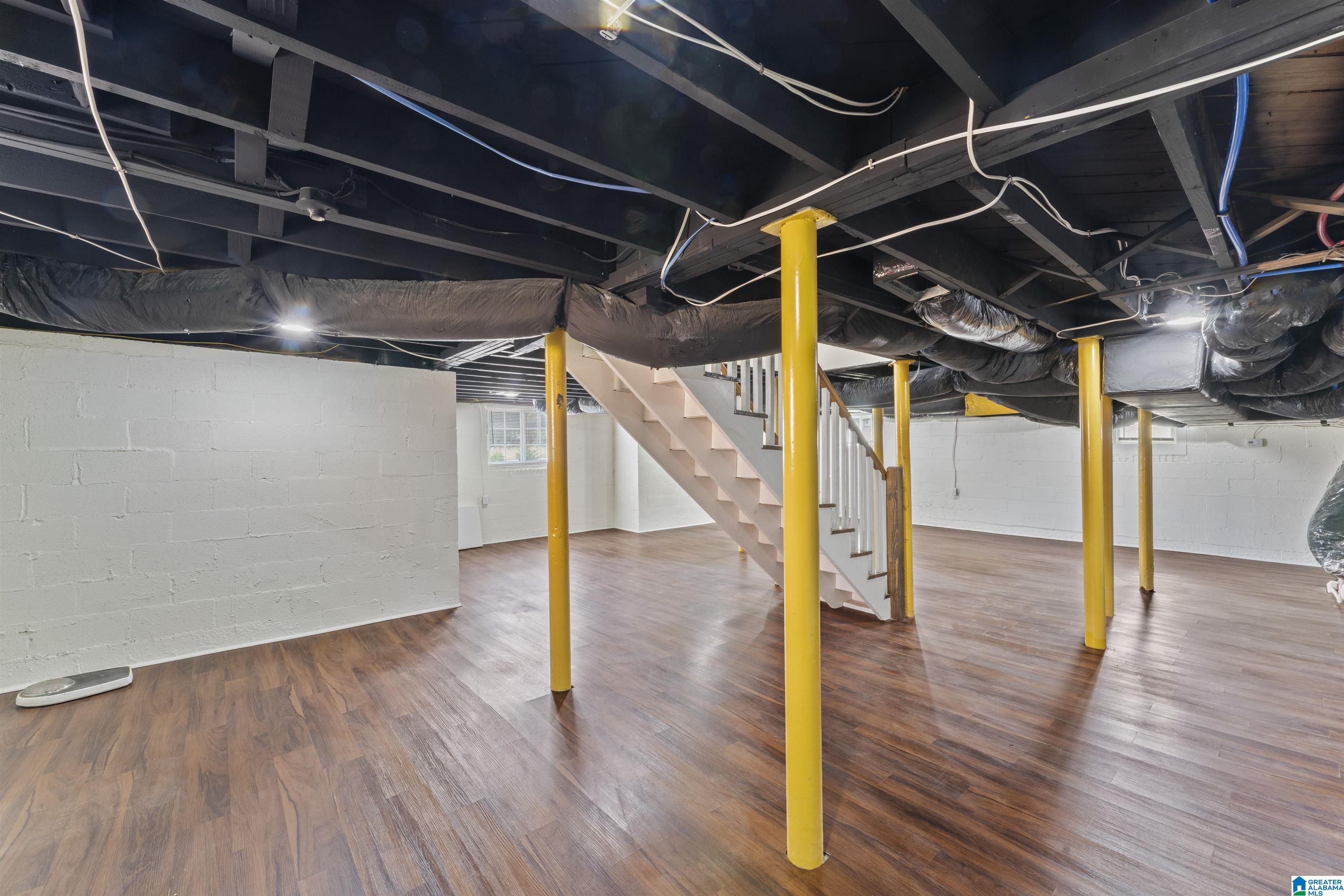 205 14th Court Birmingham, AL 35204 - Photo 17 of 28