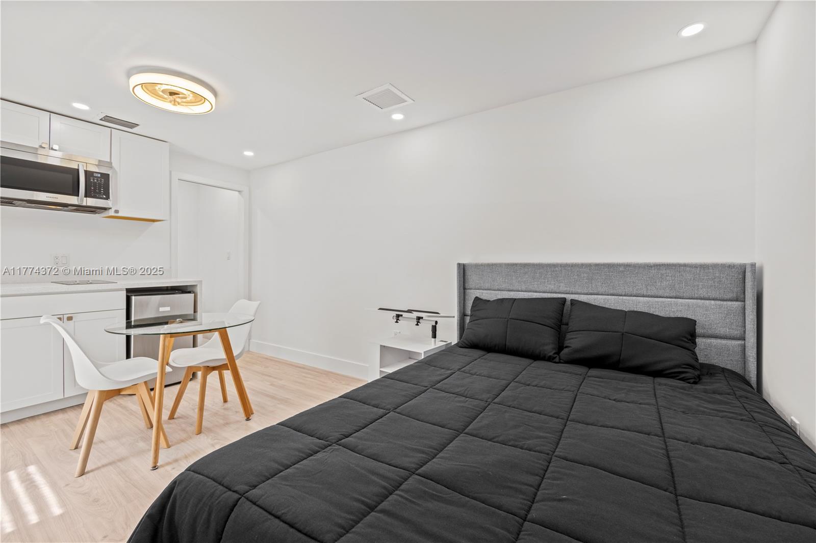 5855 Southwest 62nd Street, Unit 1 Miami, FL 33143 - Photo 4 of 13