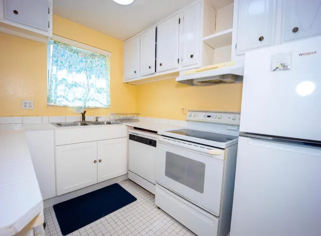 $1,500 | 3240 Ridge Hill Road, Unit C, Boynton Beach, FL 33435