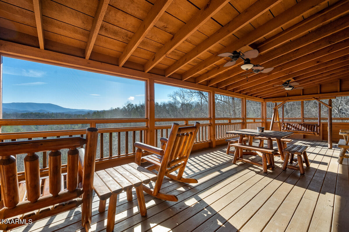 1821 Fantasy Way Sevierville, TN 37876 - Photo 41 of 47 FWRZ1-35