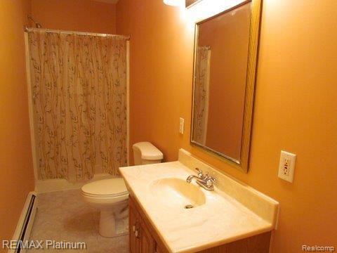 4647 North Eager Road Howell, MI 48855 - Photo 15 of 25 Updated 1st Fl. Bathroom