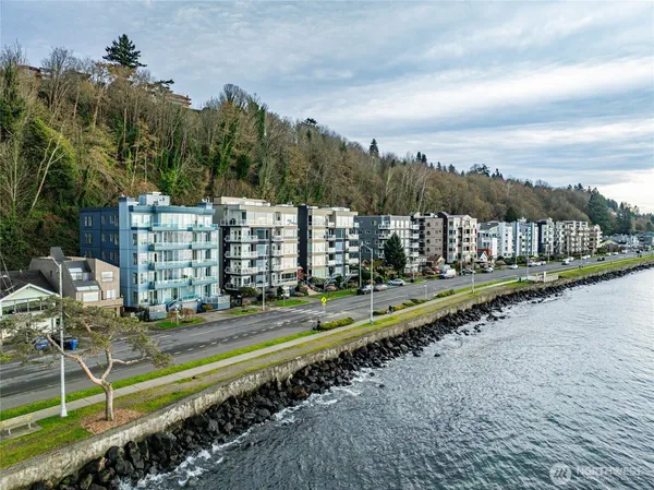 $2,150,000 | 1374 Alki Avenue Southwest, Unit 400, Seattle, WA 98116