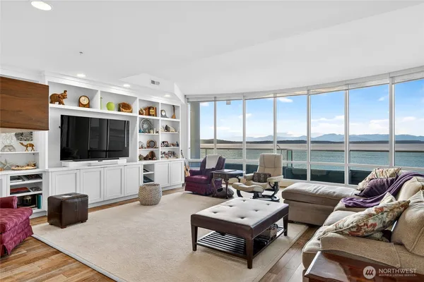 $2,150,000 | 1374 Alki Avenue Southwest, Unit 400, Seattle, WA 98116
