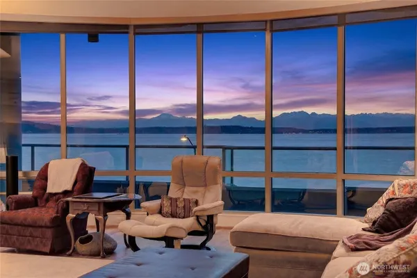 $2,150,000 | 1374 Alki Avenue Southwest, Unit 400, Seattle, WA 98116