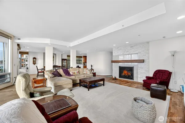 $2,150,000 | 1374 Alki Avenue Southwest, Unit 400, Seattle, WA 98116