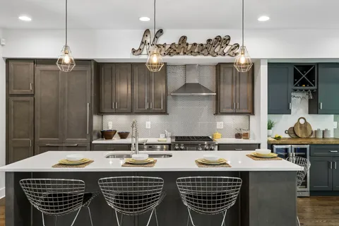 $929,900 | 2320 Dalebrook Court, Nashville, TN 37206