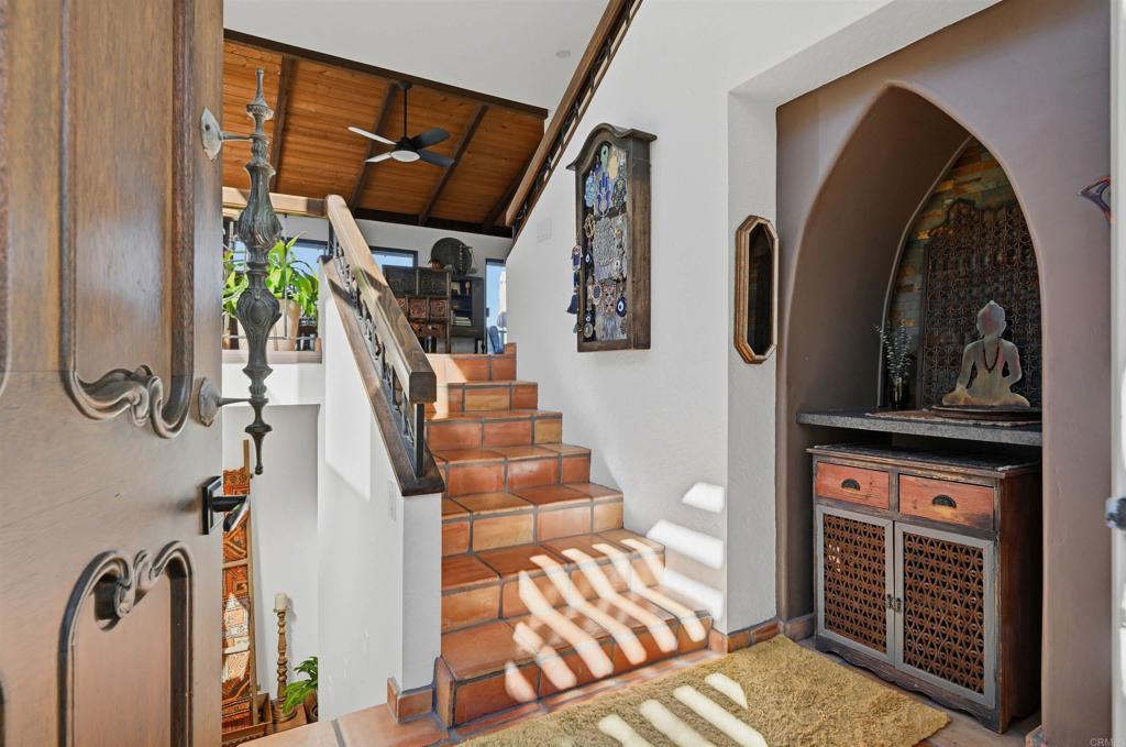 2414 Sacada Circle Carlsbad, CA 92009 - Photo 5 of 56