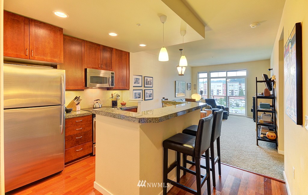 16141 Cleveland Street, Unit 511 Redmond, WA 98052 - Photo 3 of 22
