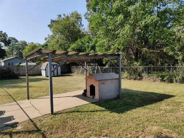 a view of a outdoor space