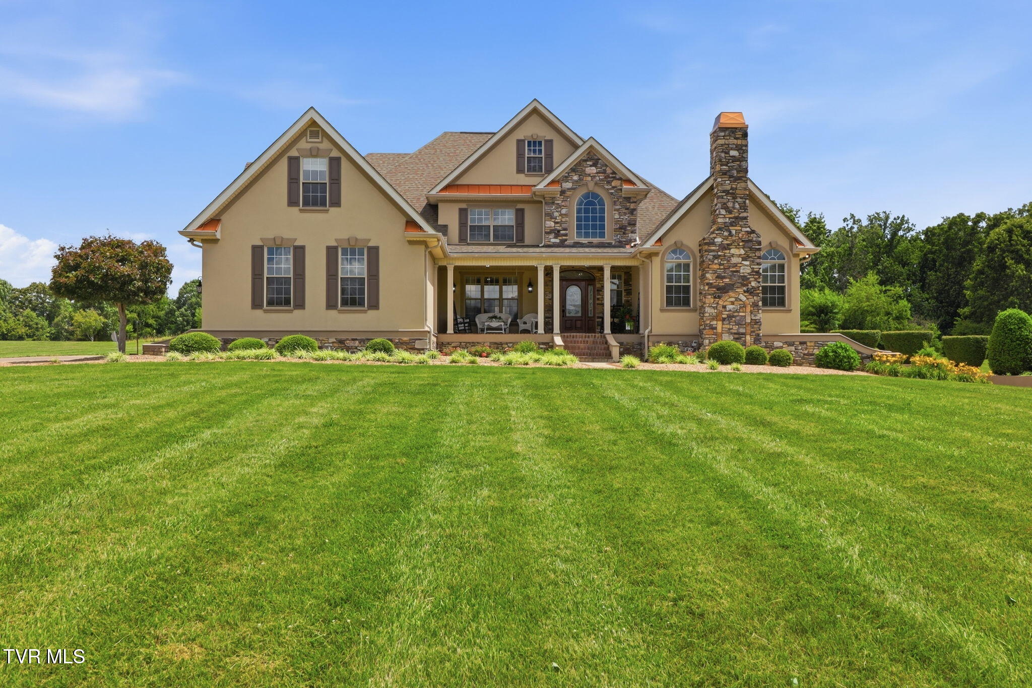 1500 Old Shiloh Road Greeneville, TN 37745 - Photo 6 of 83 1-web-or-mls-DZ3A5723_autoremove_4181508