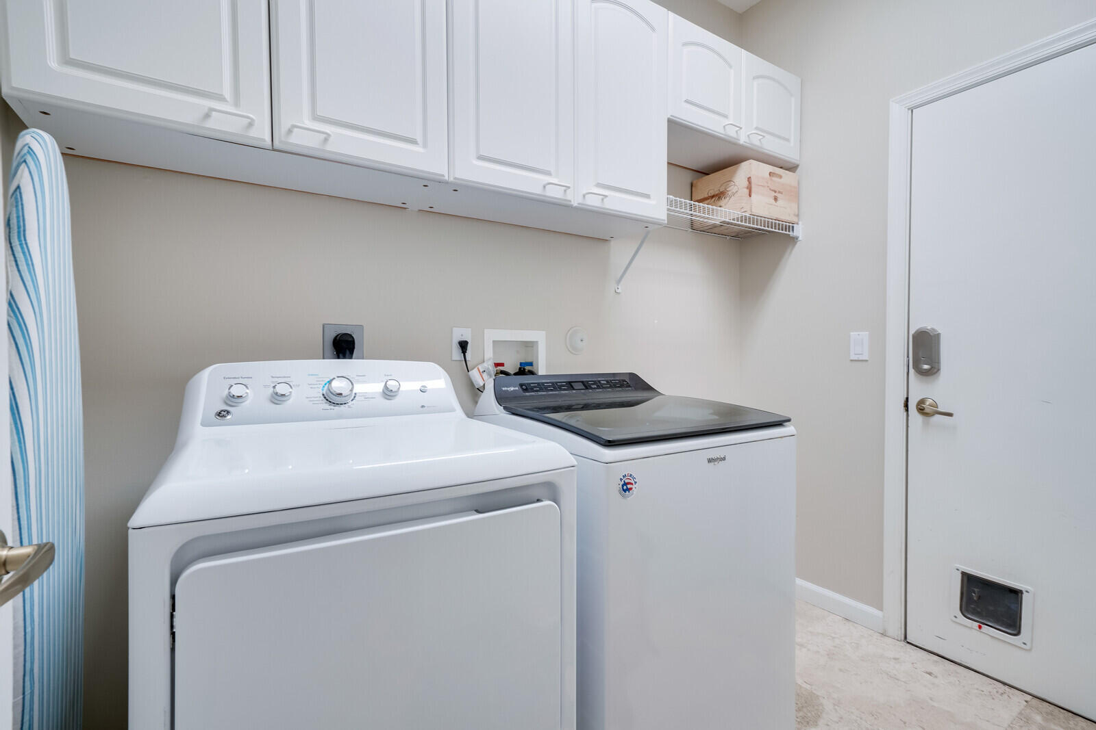 202 Anhinga Lane Jupiter, FL 33458 - Photo 20 of 40 a utility room with dryer and washer