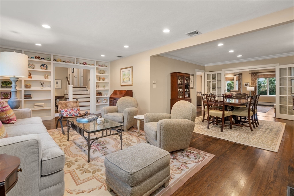 59 Deborah Road Newton, MA 02459 - Photo 8 of 40 Gallery Image 8