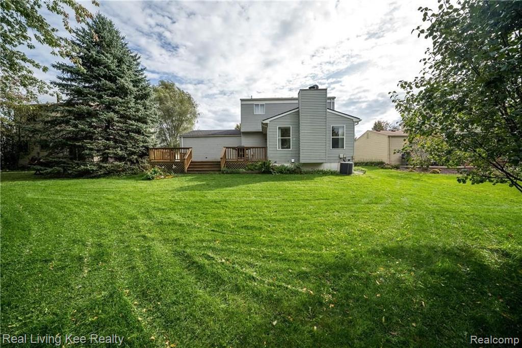 1642 Dancer Drive Rochester Hills, MI 48307 - Photo 31 of 35