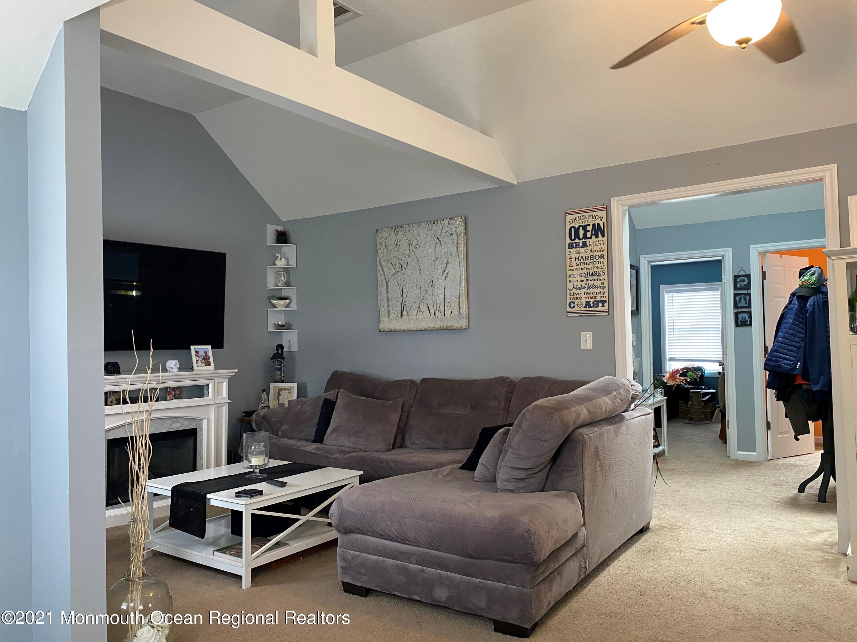 495 Riverside Drive South Brick, NJ 08723 - Photo 7 of 10 495 Riverside 11