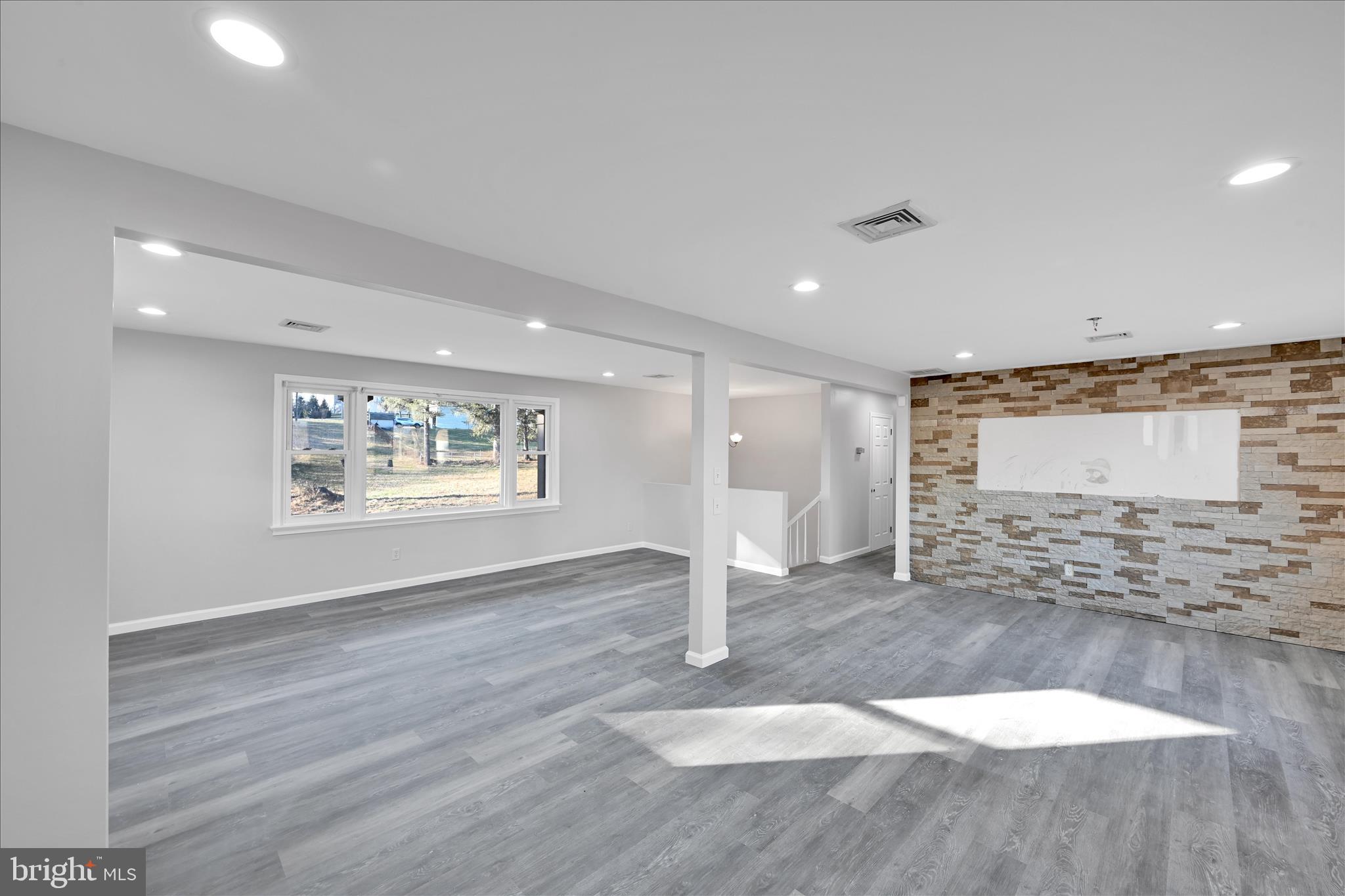 2509 Mill Road Mechanicsburg, PA 17055 - Photo 16 of 43 Dining Area