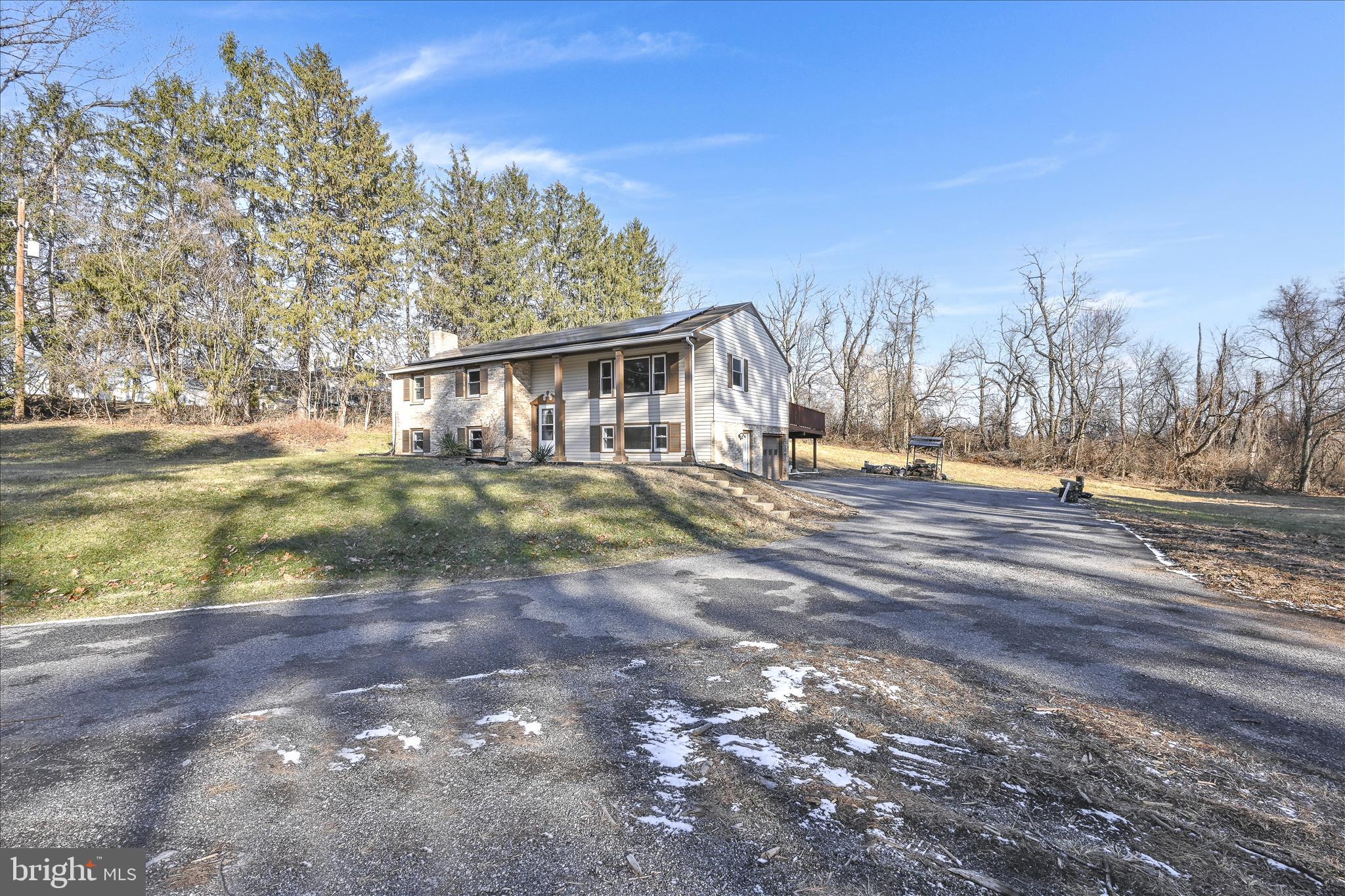 2509 Mill Road Mechanicsburg, PA 17055 - Photo 4 of 43 a backyard of a house
