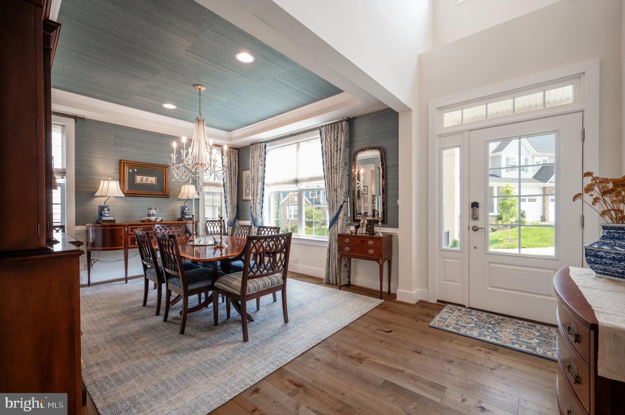 6233 McConnell Lane Springfield, VA 22152 - Photo 11 of 58 a view of a dining room with furniture and window