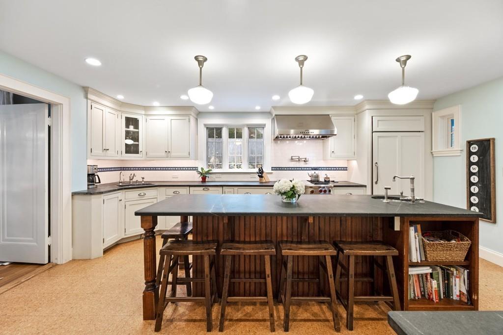 4 Penn Road Winchester, MA 01890 - Photo 10 of 41 Gallery Image 10