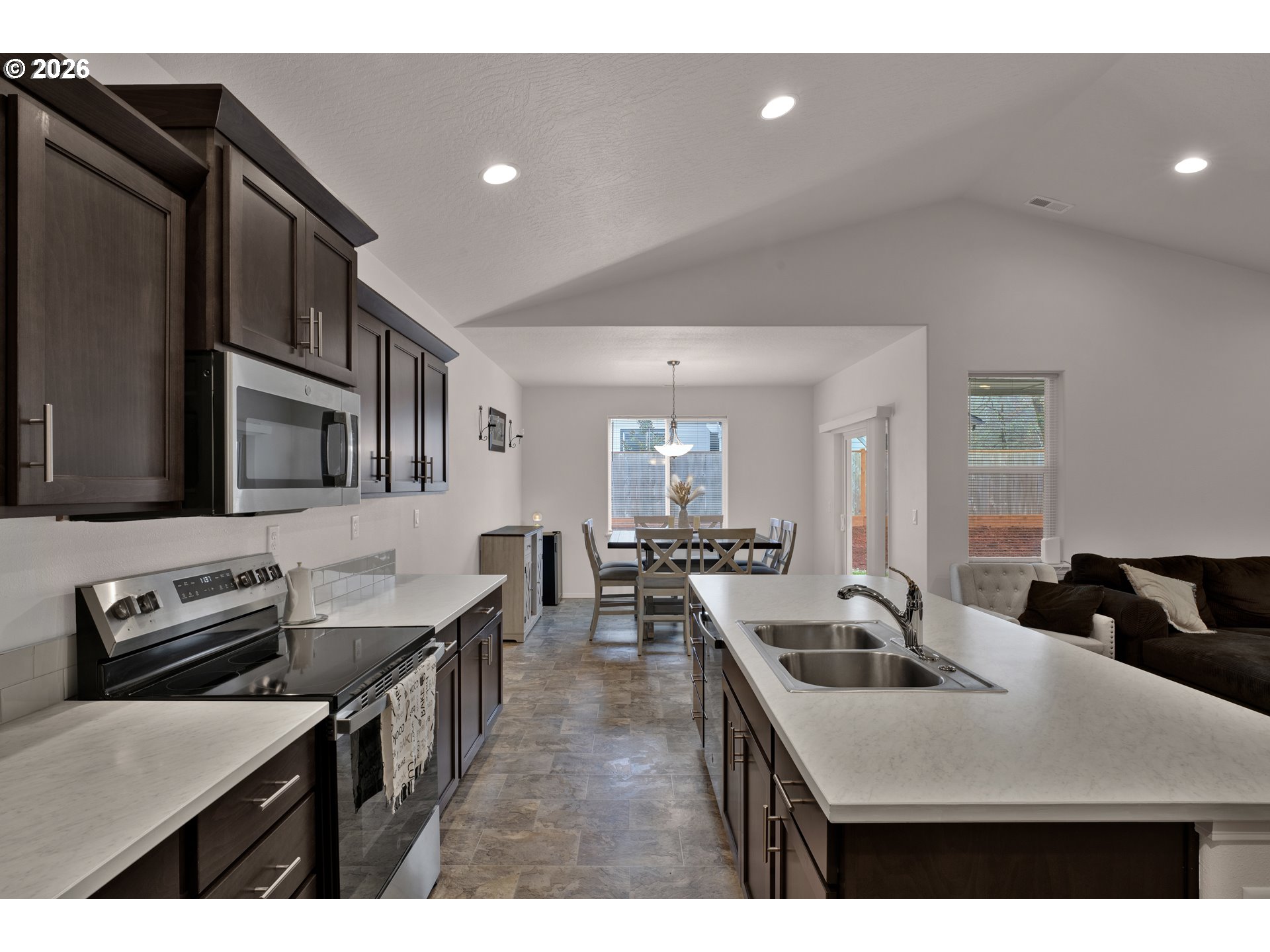 789 South 52nd Place Springfield, OR 97478 - Photo 16 of 46