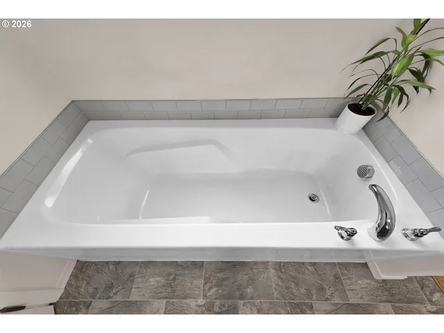 $509,900 | 789 South 52nd Place, Springfield, OR 97478